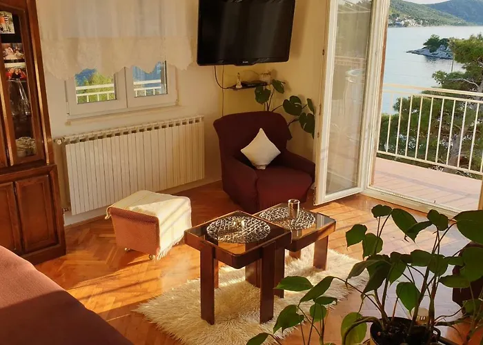 Apartment Grubisic