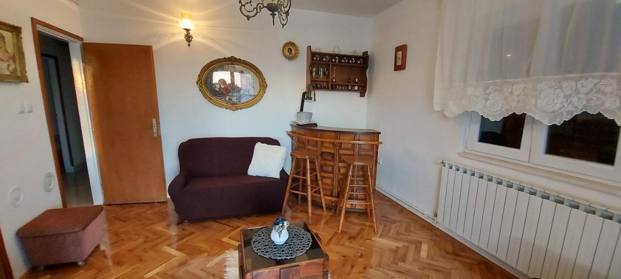 Apartment Grubisic *